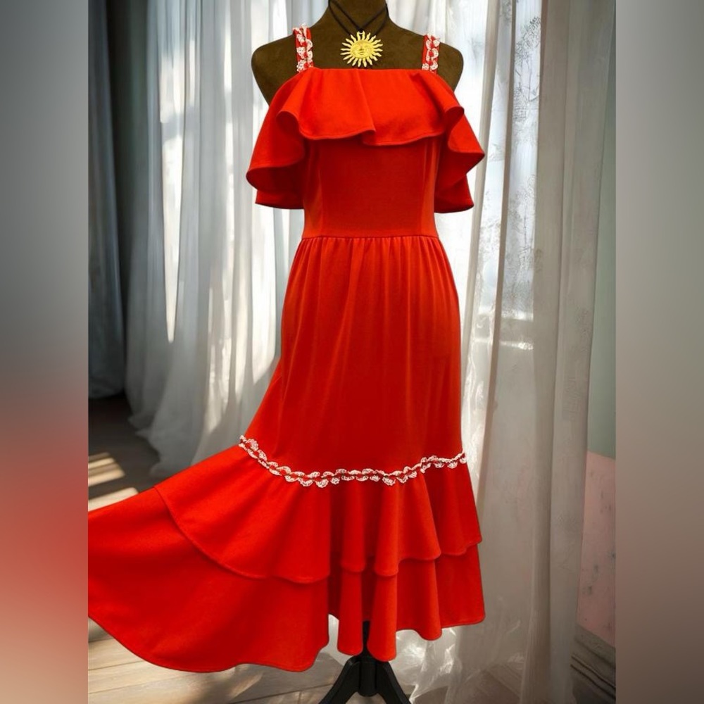 Vintage Bohemian Feminine Festival Romantic Dress with Floral Lace Details Salsa